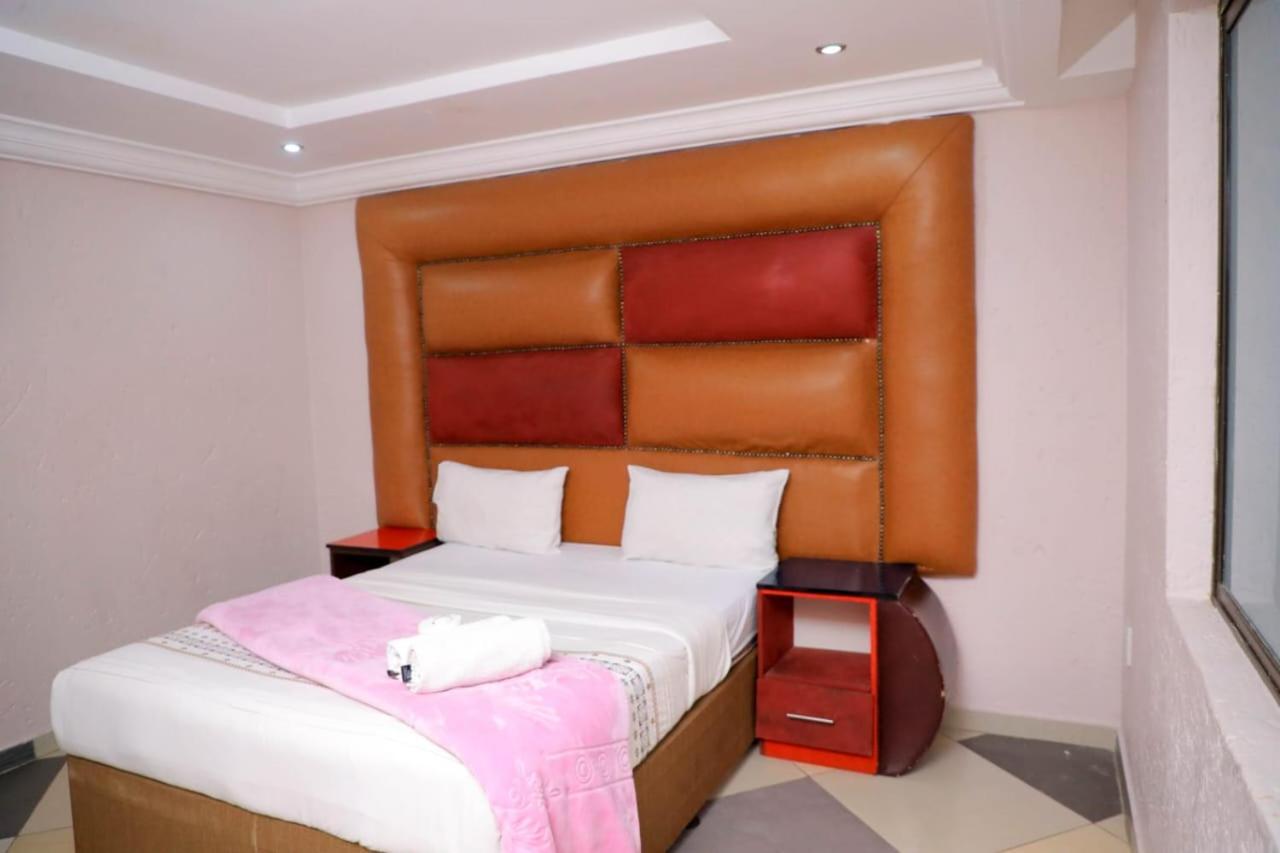 Yeoville Hotel Johannesbourg Extérieur photo